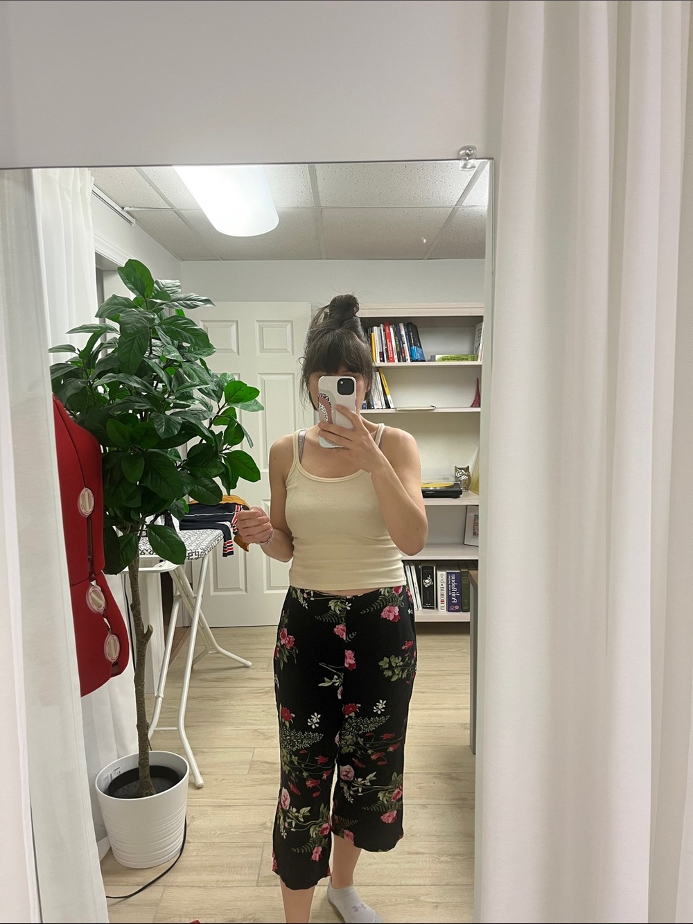 Floral Black Cropped Pants